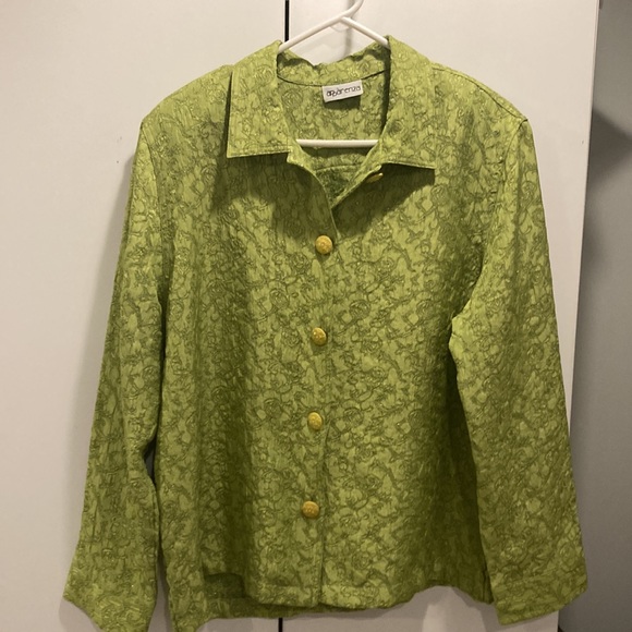 Apparenza lightweight lime green button up jacket with beautiful embroidery - Picture 10 of 10